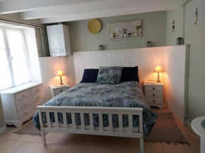 Charming two bedroom gite with beautiful gardens